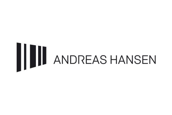 Andreas Hansen logo med striber